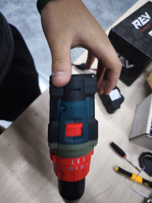 Продам шуруповёрт alteco 21-150 BL Solo