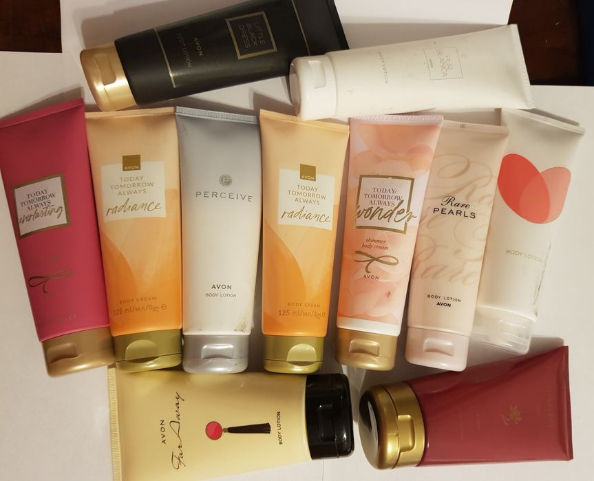 Set 2 Loțiuni de corp Avon, la alegere