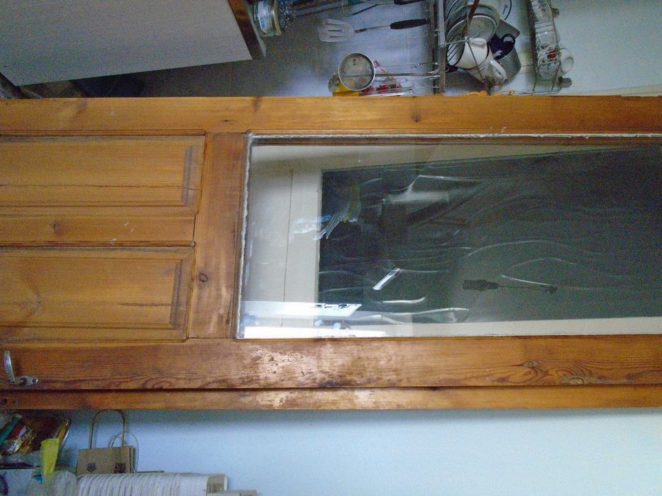 продам двери деревянные межкомнатные