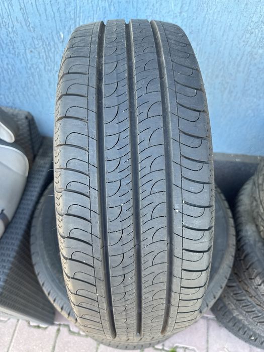 4 Anvelope goodyear efficient 215 60 17c