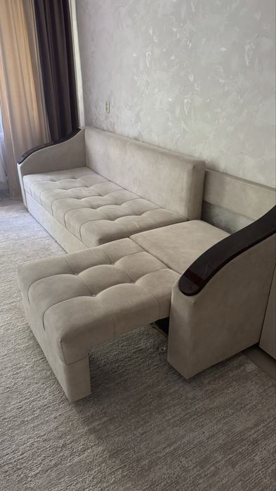 Диван  прямой продаю