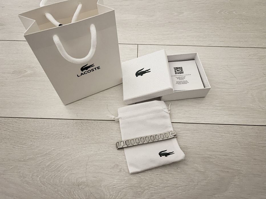 Bratara Lacoste noua