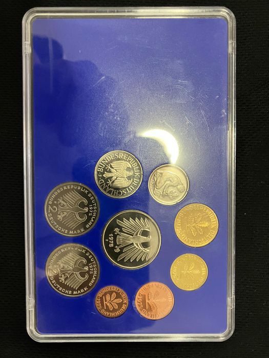 Серия разменни монети DM 1975