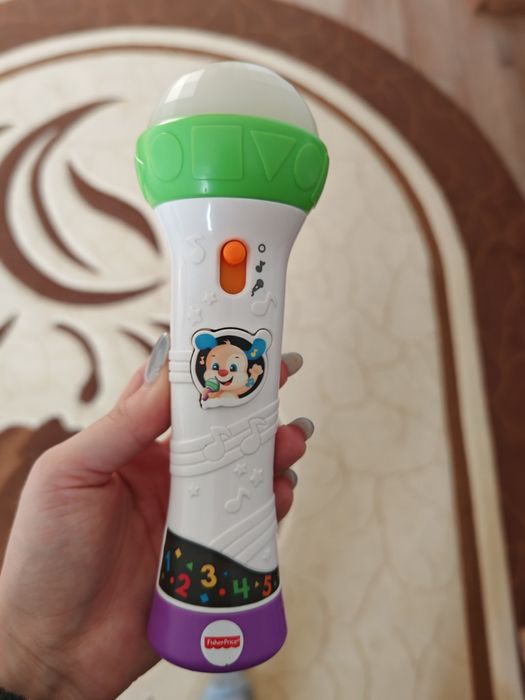 Vând microfon Fisher Price lb spaniola