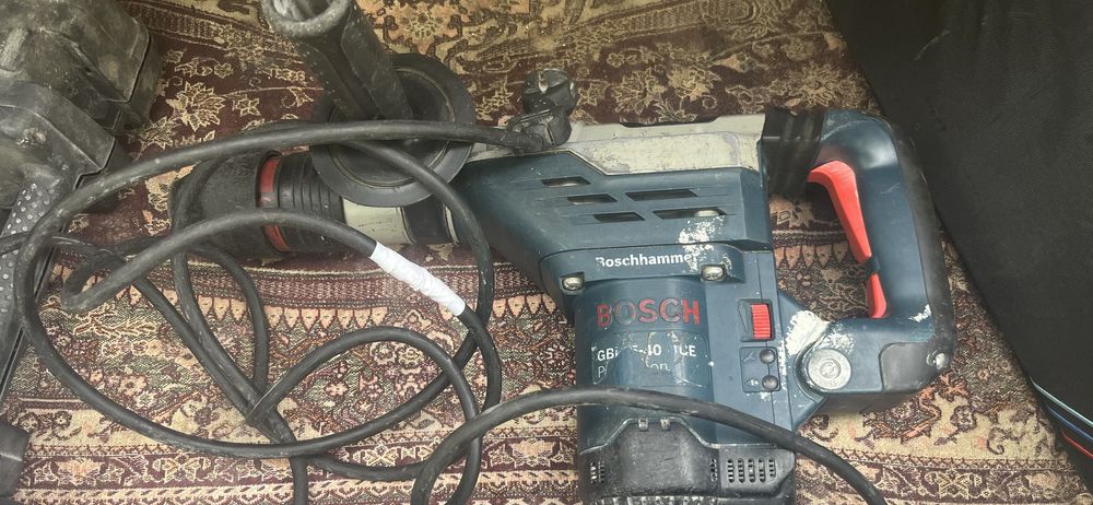 Перфоратор Bosch GBH 5-40 DCE