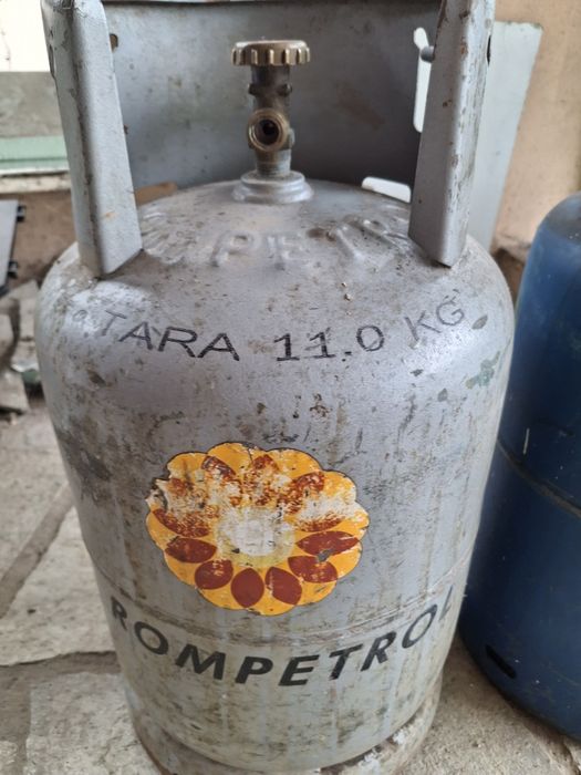 Butelii petrom si rompetrol