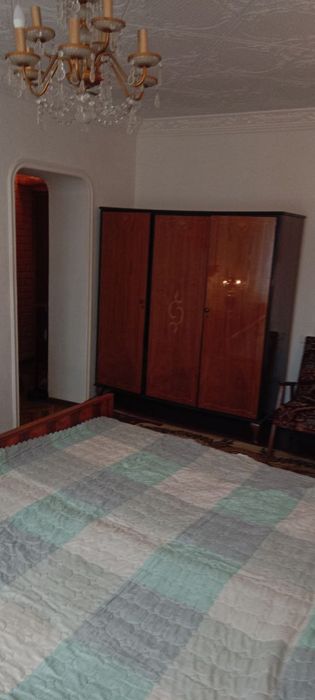 Метро Новза. Квартал. 5. 1/4/5. 350 $