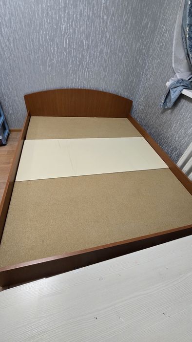 Продам кровать 2 спальное 160*200