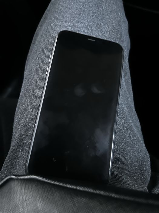 IPhone 11 128 gb , аккумулятор 77%