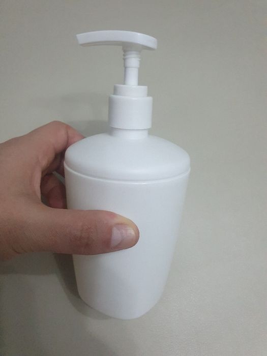 Флакон с дозатором для жидкостей