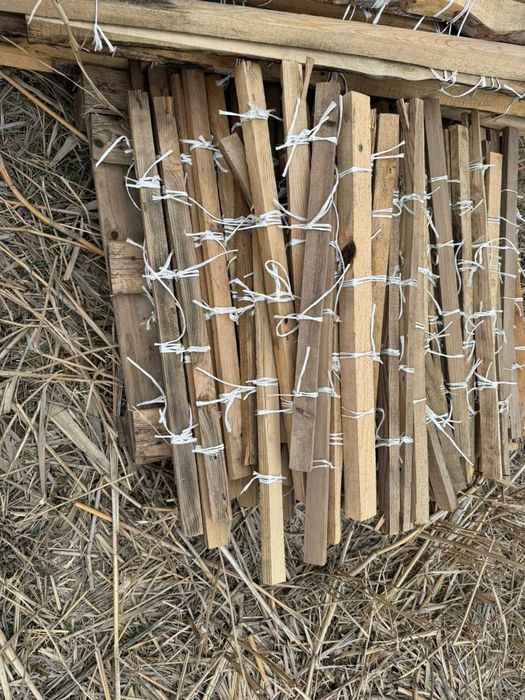 Ағаш стойкалар теплицаға