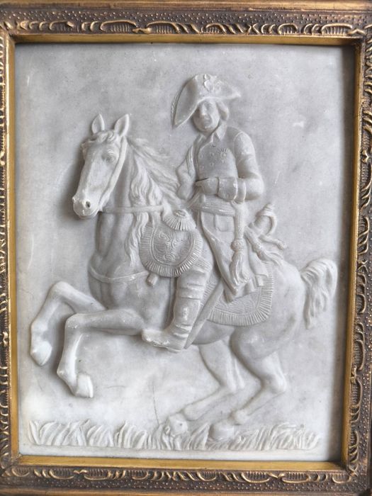 Продавам стара Френска каменна картина от мраморен прах " Napoleon "