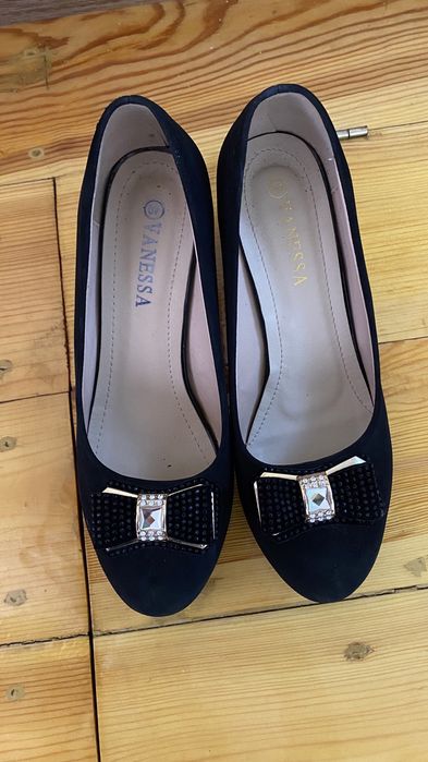 Черные туфли