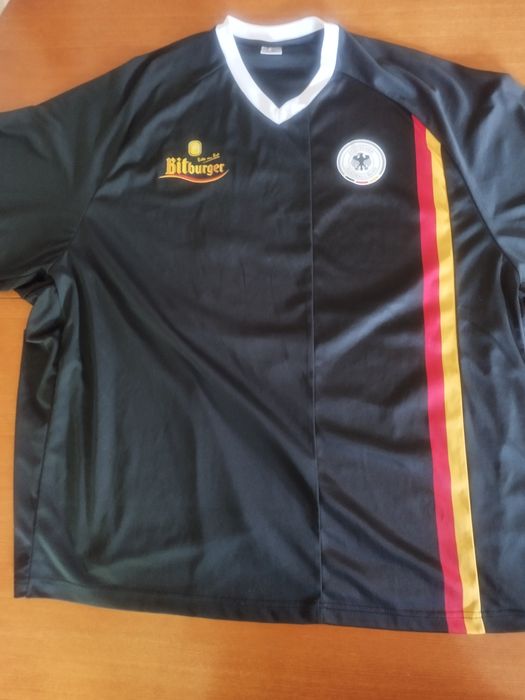 Футболна тениска