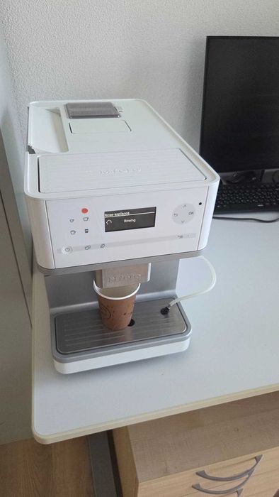 Кафемашина Miele CM6100