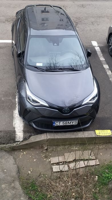 Toyota C-hr C-lassy 2L/184cp full/full,led,piele,JBLsenzori,self park.
