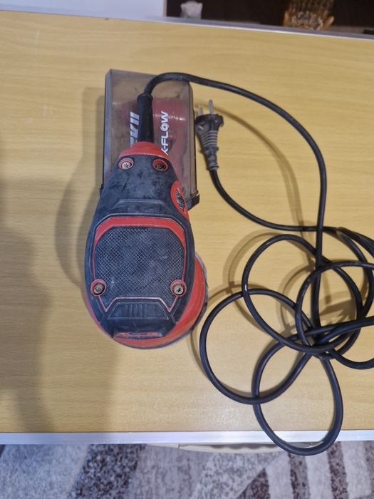 Șlefuitor cu excentric SKIL SR1E7461. 260W. 1300RPM Disc 125 mm.În stare foarte bună de funcționare.