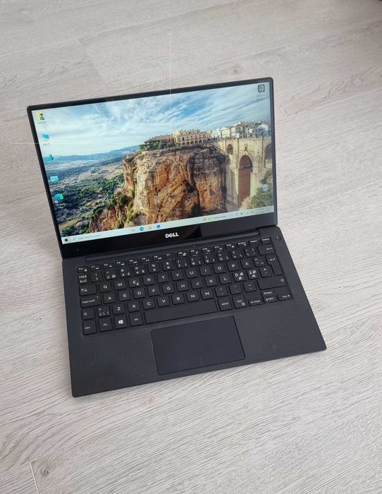 Laptop Dell XPS 13", 3K Touchscreen, i7-5500u, 8 GB RAM, SSD 256 GB