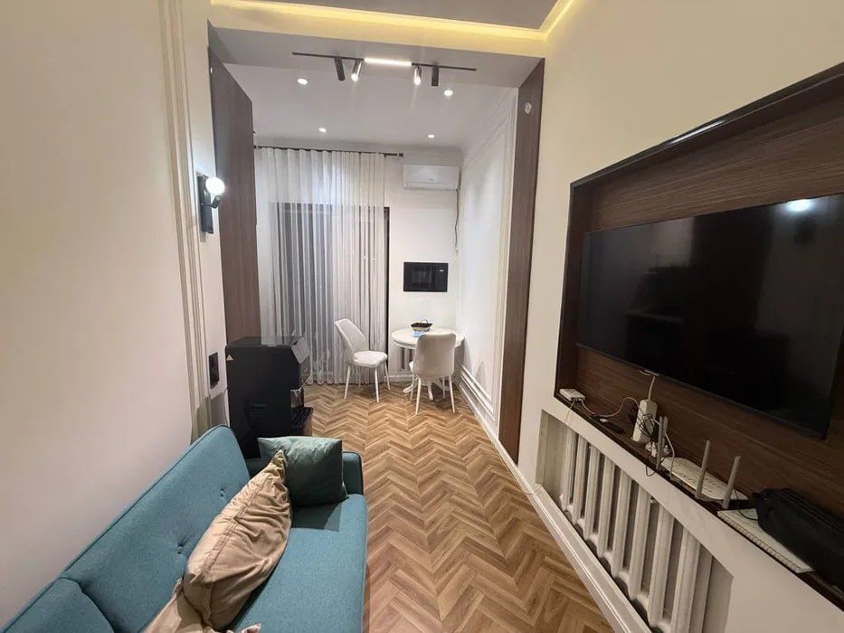 Qorasaroy Golden House 3 hona