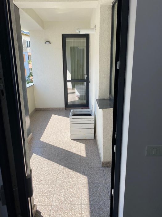 Inchiriez garsoniera 54 mp