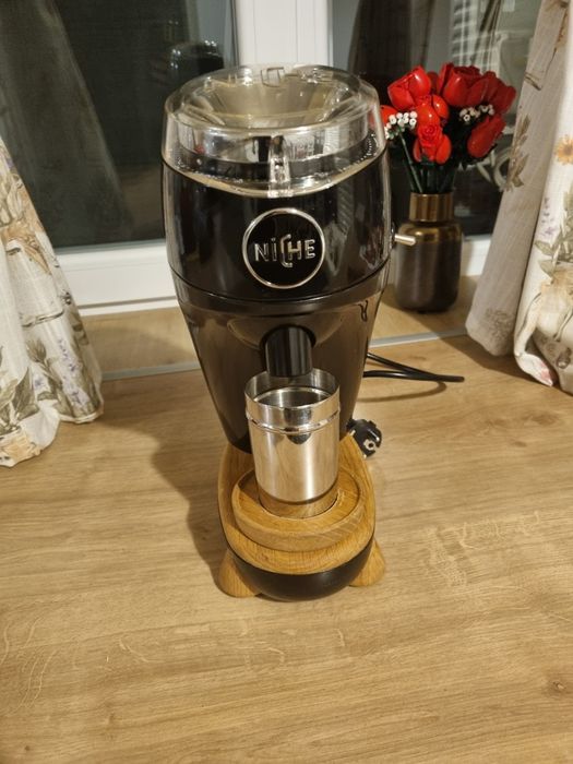 Vand Niche Zero negru