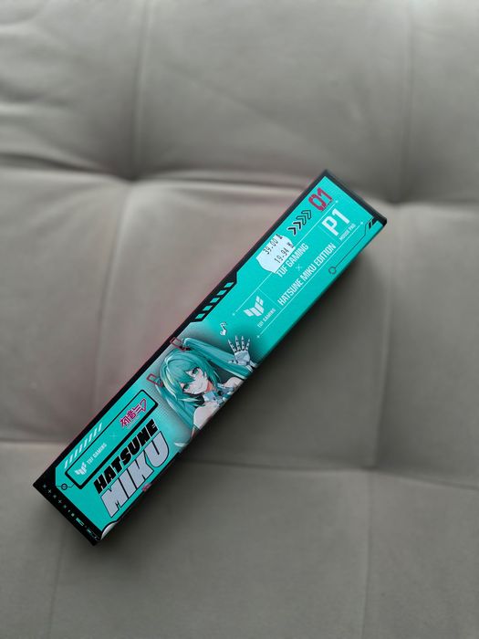 ASUS Hatsune Miku Bundle (мишка + пад)