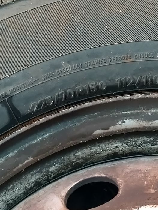 Гуми за бус 225/70/15