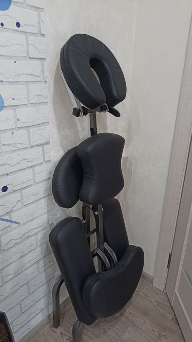 Стул для массажистов и тату-мастеров