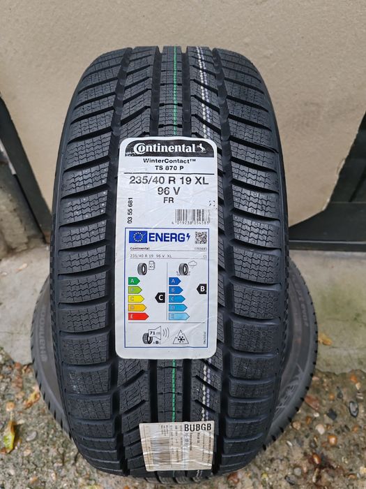 235 40 19 Continental зимна гума нова