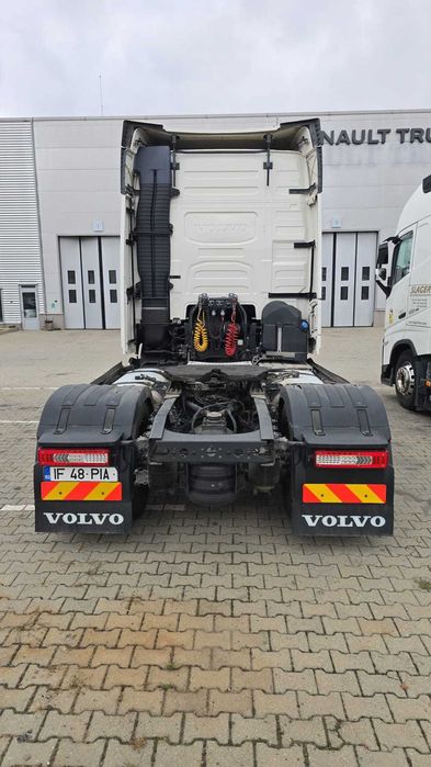 Cap tractor Volvo FH 2018
