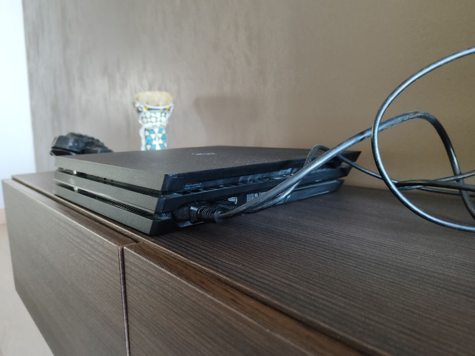 Пс 4 про 1 терабайт 12 игр