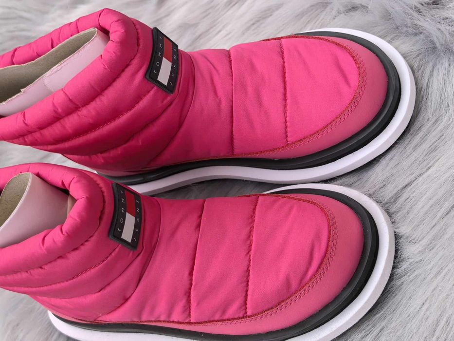 Tommy Hilfiger jeans оригинални дамски апрески 38 номер