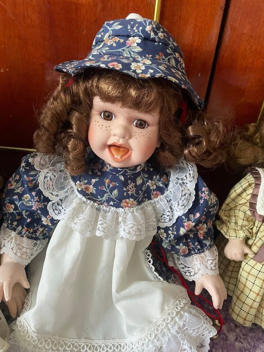 Papusi portelan foarte frumoase.. diferite dinensinui