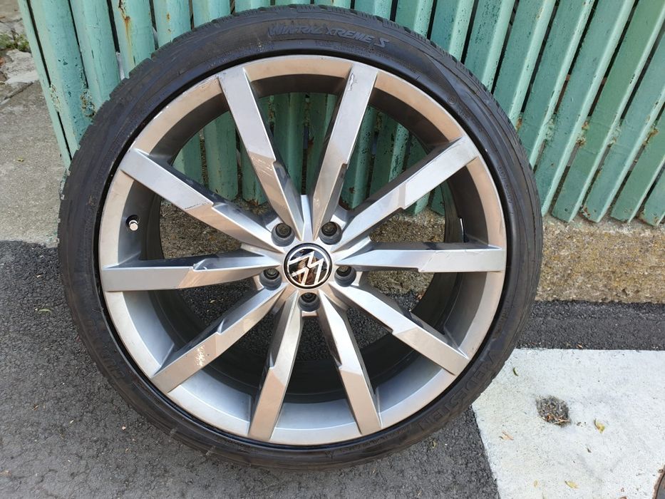 Vand roti 245 35 20 VW  model Monterey