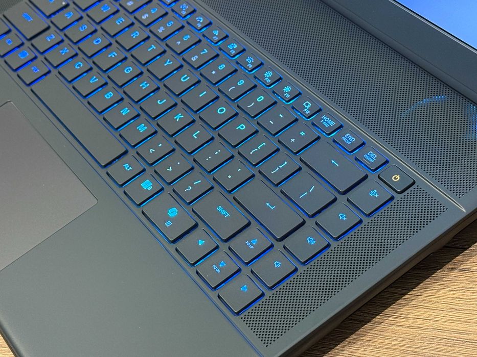 LAlienware 16 Area-51 Ultra 9 275HX 64GB Ram NVIDIA RTX 5090 24GB 2TB