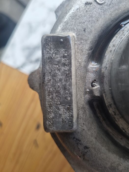 Vând turbină mercedes w 211 150 ps