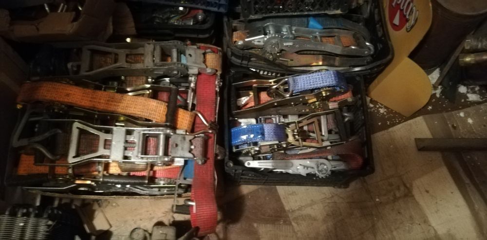 Колани с тресчотки