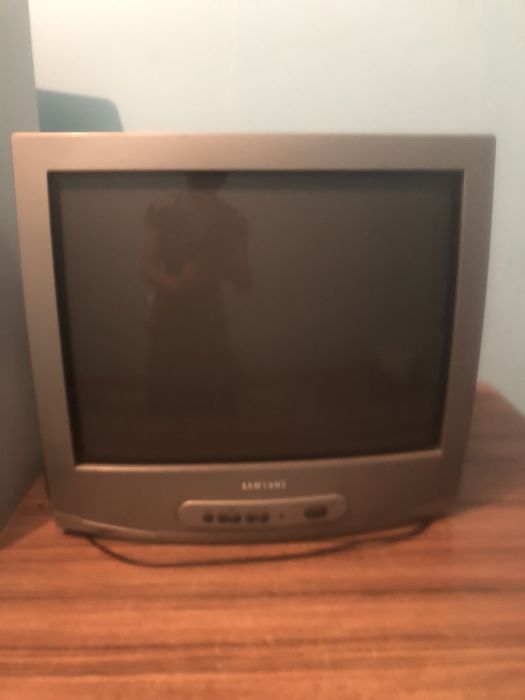 Продам телевизор самсунг
