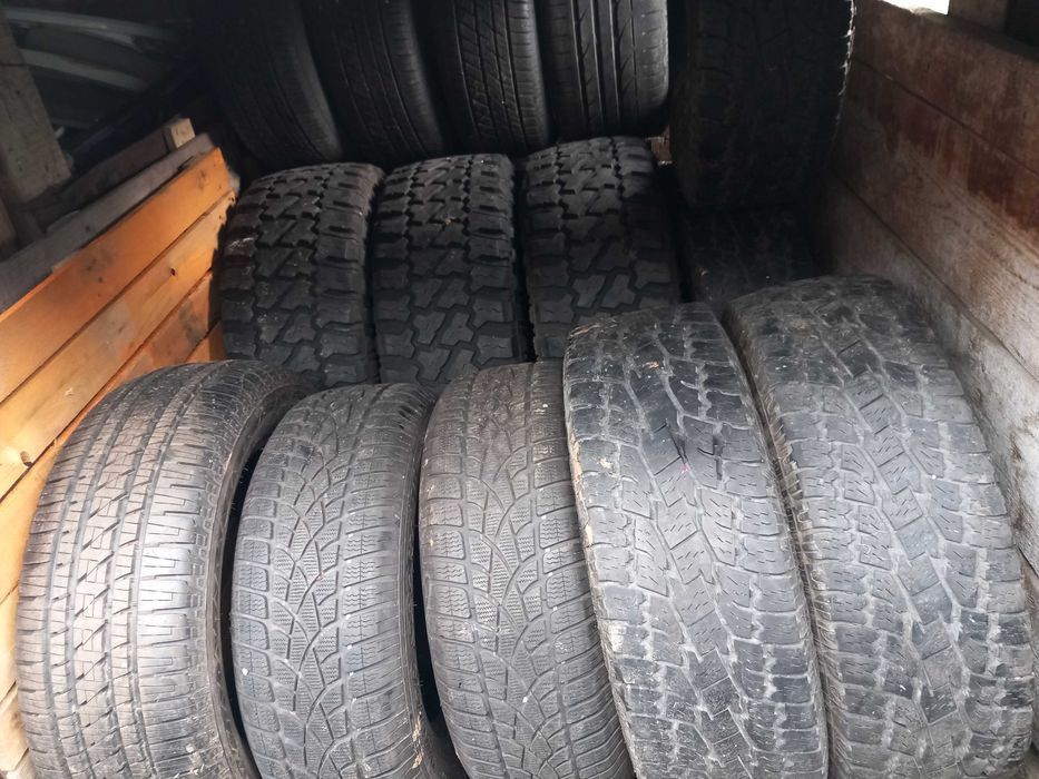 Продавам 3 Броя гуми FURY 325/60 R20