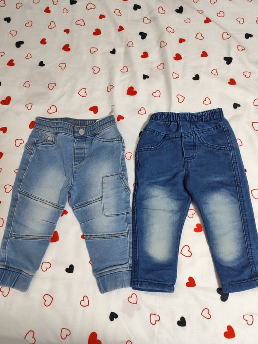 Blugi, camasi, tricouri si geaca de blugi