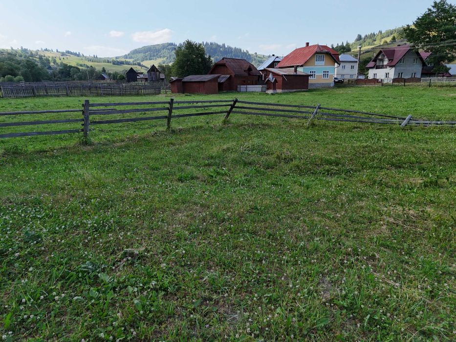 Teren intravilan de vanzare in Bucovina zona Breaza centru