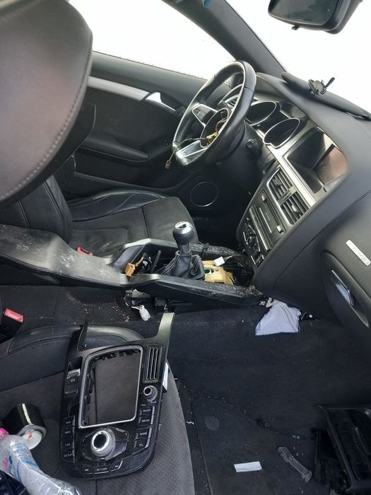 Продавам на Части А5,2.7Д,2011г