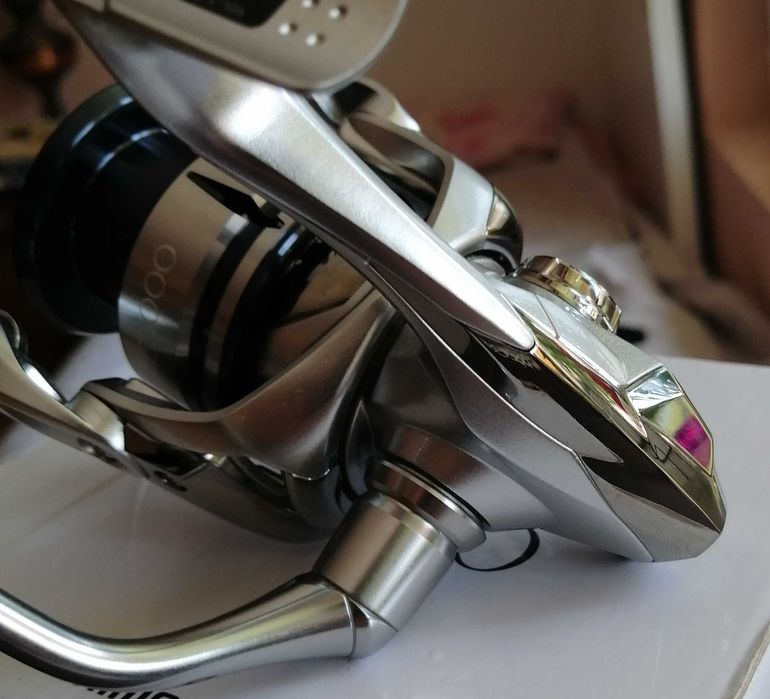 Макара Shimano 19 Stradic C3000FL