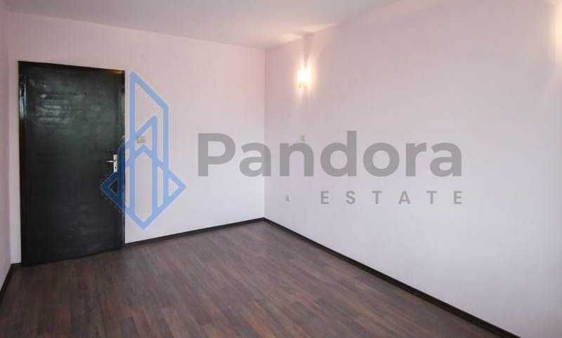 Тристаен апартамент под наем в кв. Редута