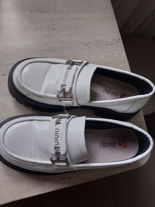 Продам туфли на девочку