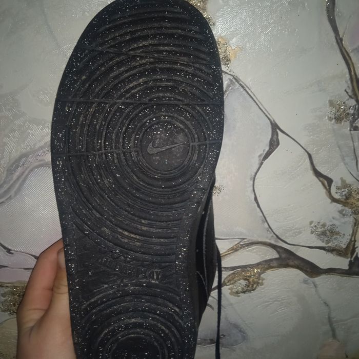 Кроссовки Найк оригинал 37 размер