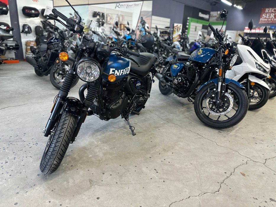 Royal Enfield Hunter 350 Rebel / A2 - PROMO by EST BIKE