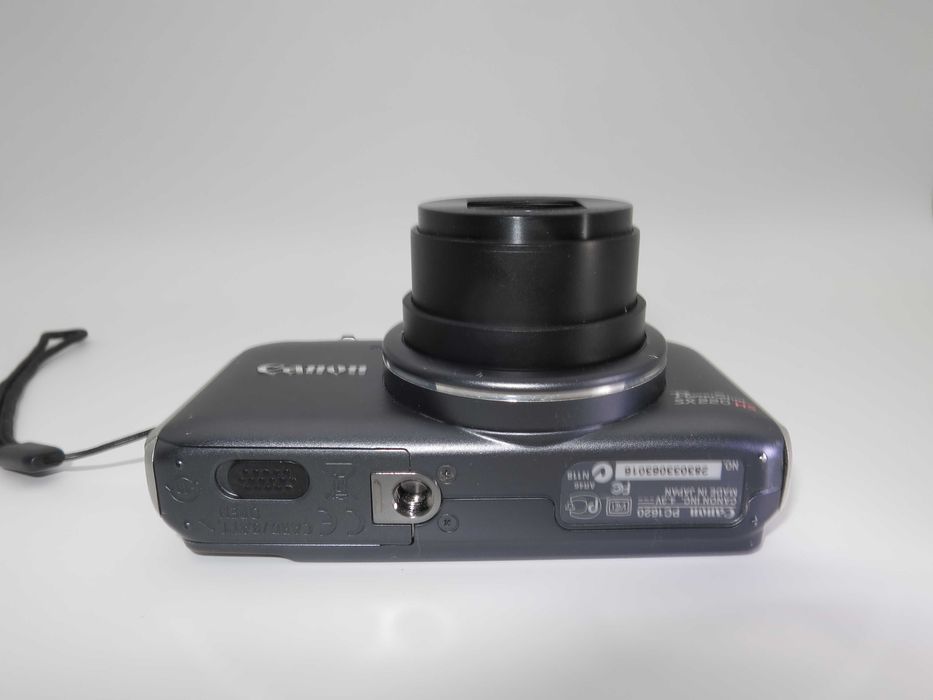 Canon PowerShot SX220 HS ултра компактен цифров фотоапарат с 14x Оптичен Зум, дигитална камера с Full HD в чудесно състояние, работи отлично