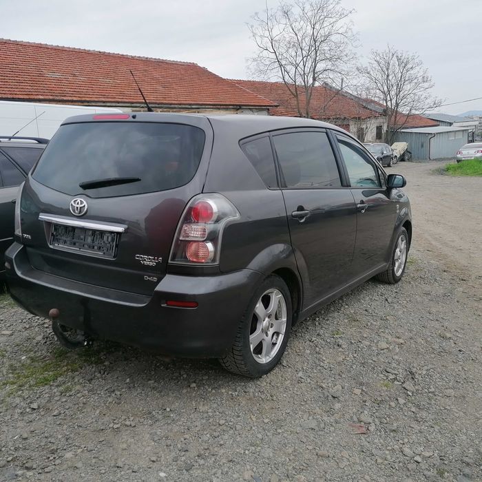 Тоyota Corolla verso 2.2D-CAT На Части