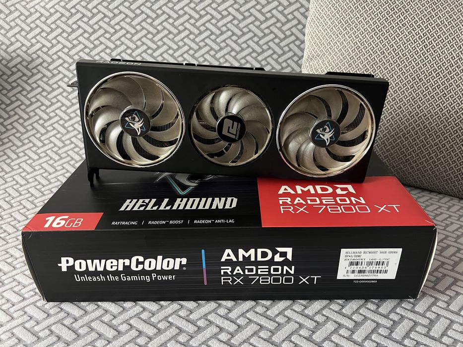 AMD RX 7800 XT Hellhound